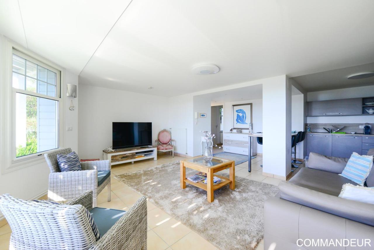 Aux Premieres Loges Villa *